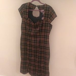 Plus-size, never worn, retro-style dress